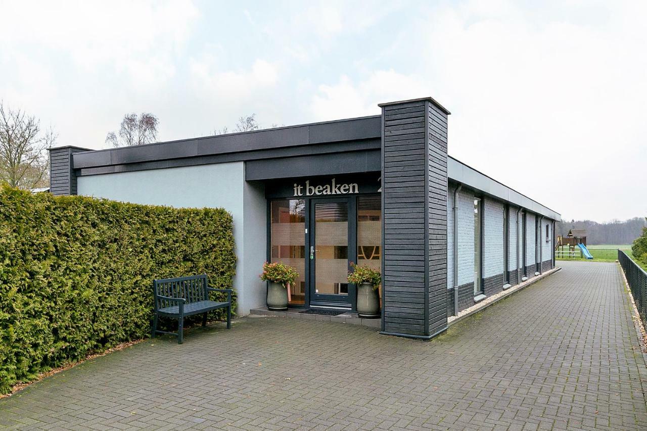 Sfeervol 6 Persoons Appartement - Van Alle Gemakken Voorzien! Bakkeveen Exteriör bild