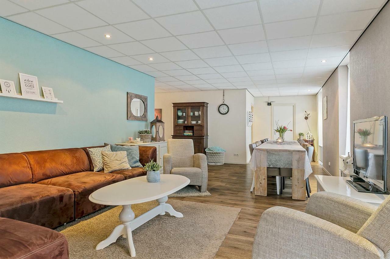 Sfeervol 6 Persoons Appartement - Van Alle Gemakken Voorzien! Bakkeveen Exteriör bild